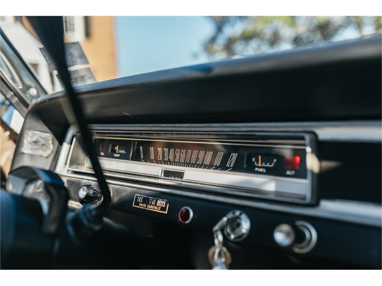 Amc-Rambler-1966-Gold-White-8