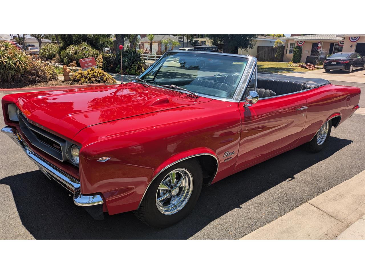 Amc-Rebel-1967-Red-Black-10
