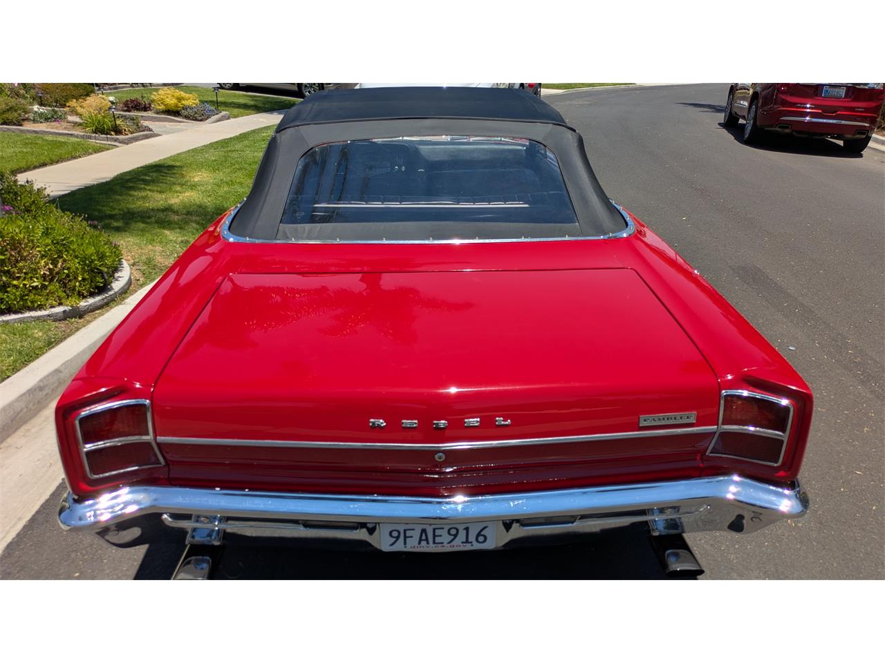 Amc-Rebel-1967-Red-Black-11