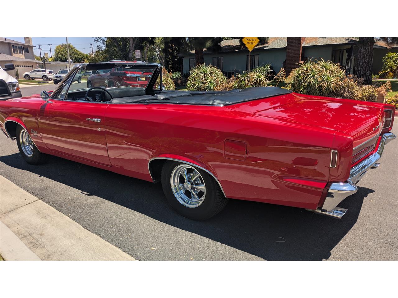 Amc-Rebel-1967-Red-Black-15
