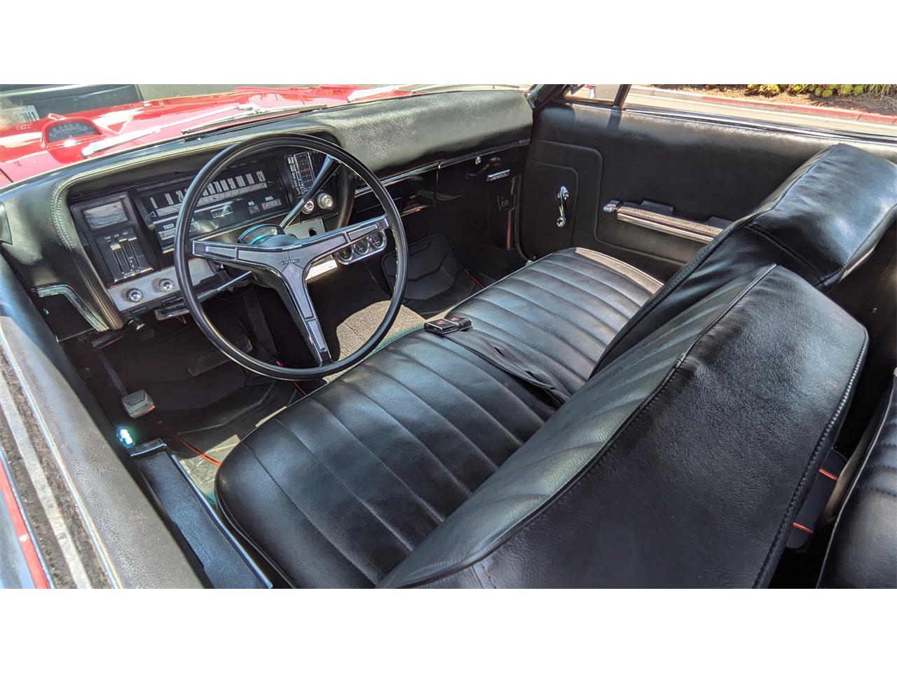 Amc-Rebel-1967-Red-Black-22