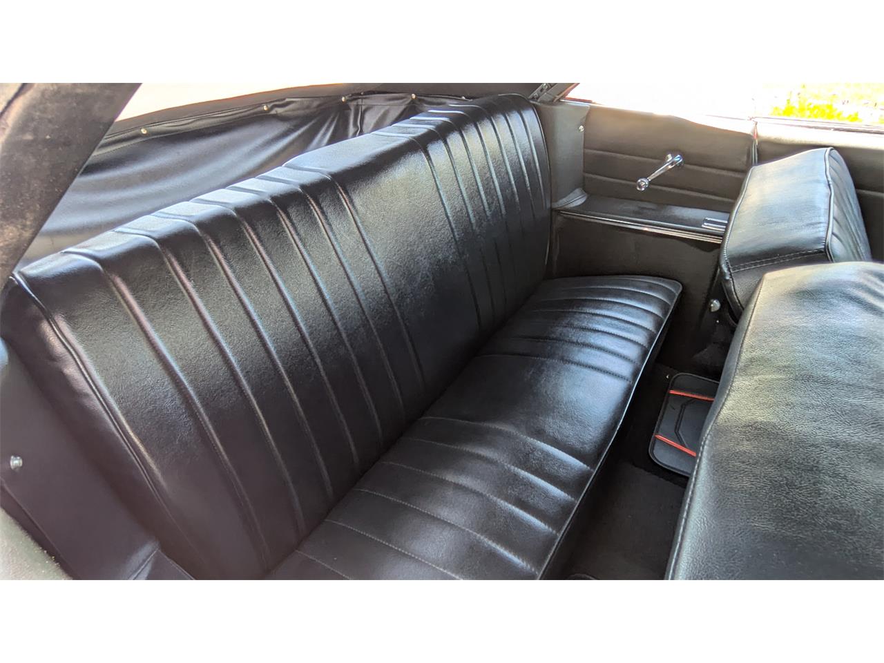Amc-Rebel-1967-Red-Black-30