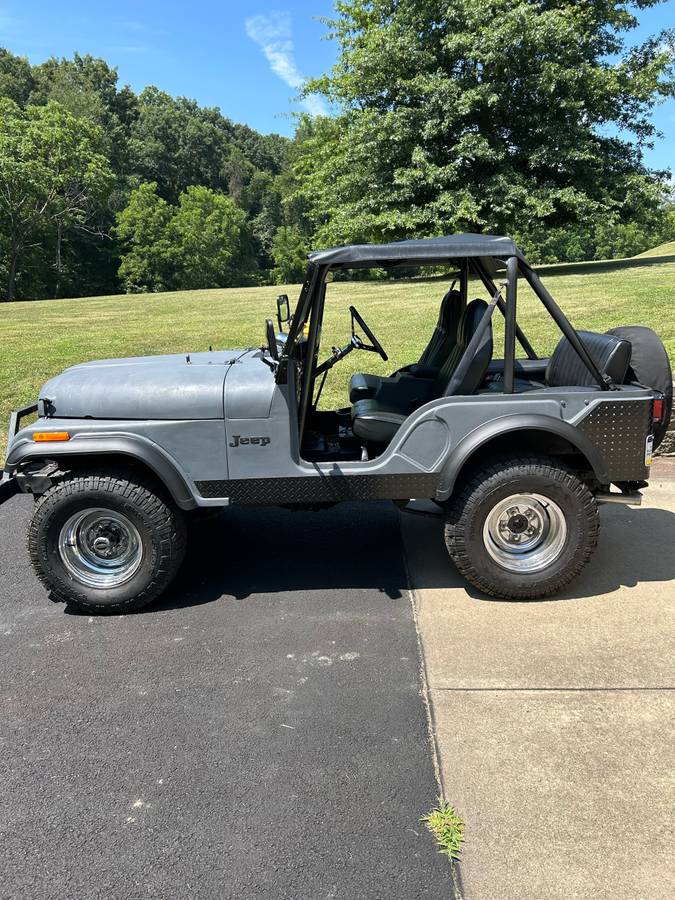 Amc-cj5-1975-grey-1