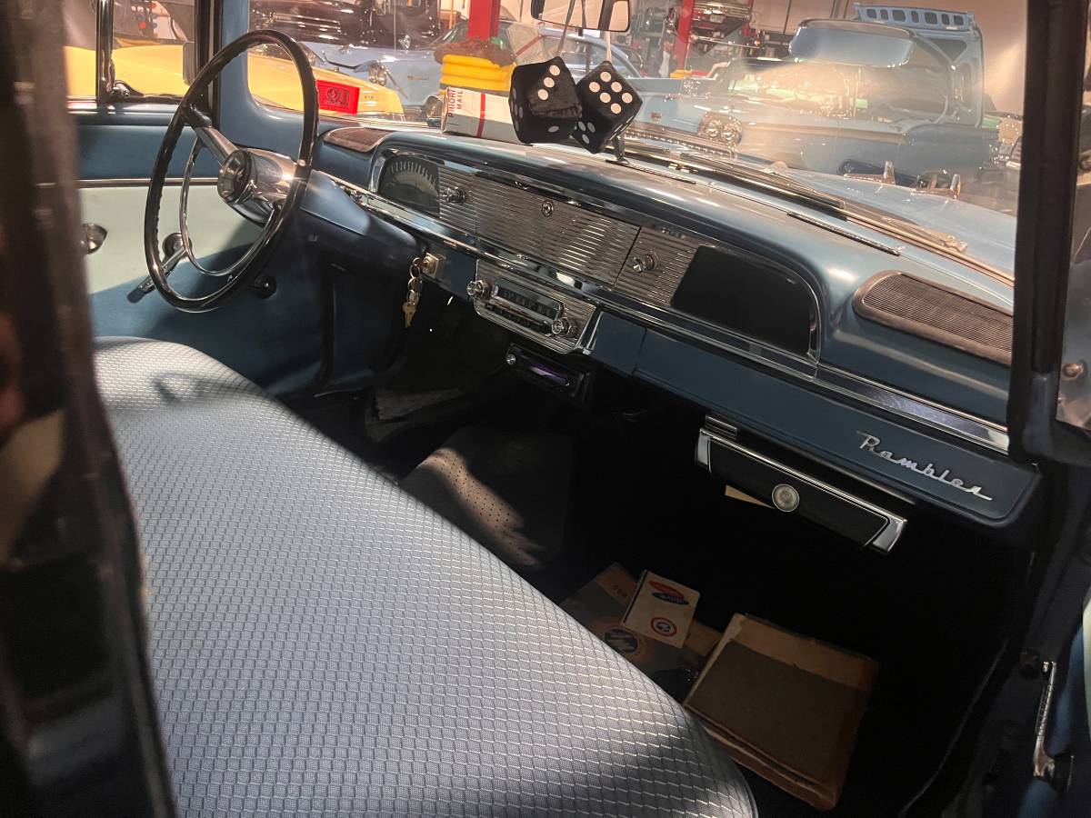 Amc-rambler-1958-blue-7