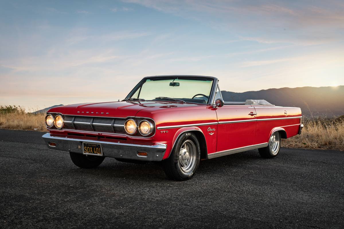 Amc-rambler-770-1965-red-3