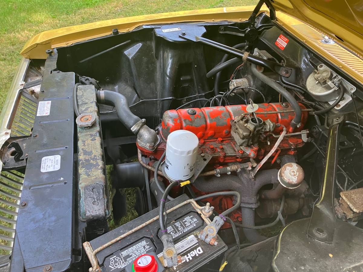 Amc-rambler-classic-1962-yellow-23