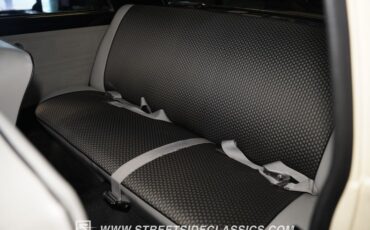 American-motors-Rambler-1963-Valencia-White-Houndstooth-22