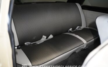American-motors-Rambler-1963-Valencia-White-Houndstooth-23