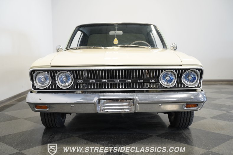 American-motors-Rambler-1963-Valencia-White-Houndstooth-3