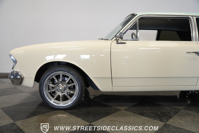 American-motors-Rambler-1963-Valencia-White-Houndstooth-6