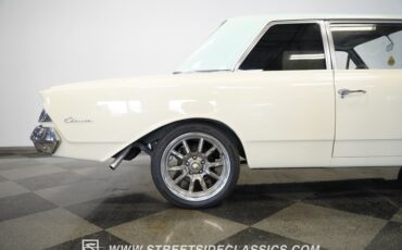 American-motors-Rambler-1963-Valencia-White-Houndstooth-9