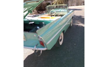 Amphicar-770-1964-Fjord-Green-White-and-Apricot-16