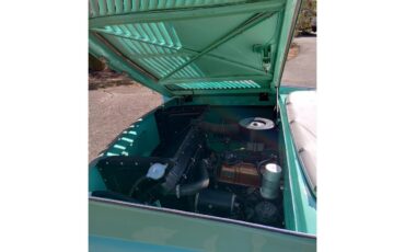 Amphicar-770-1964-Fjord-Green-White-and-Apricot-17