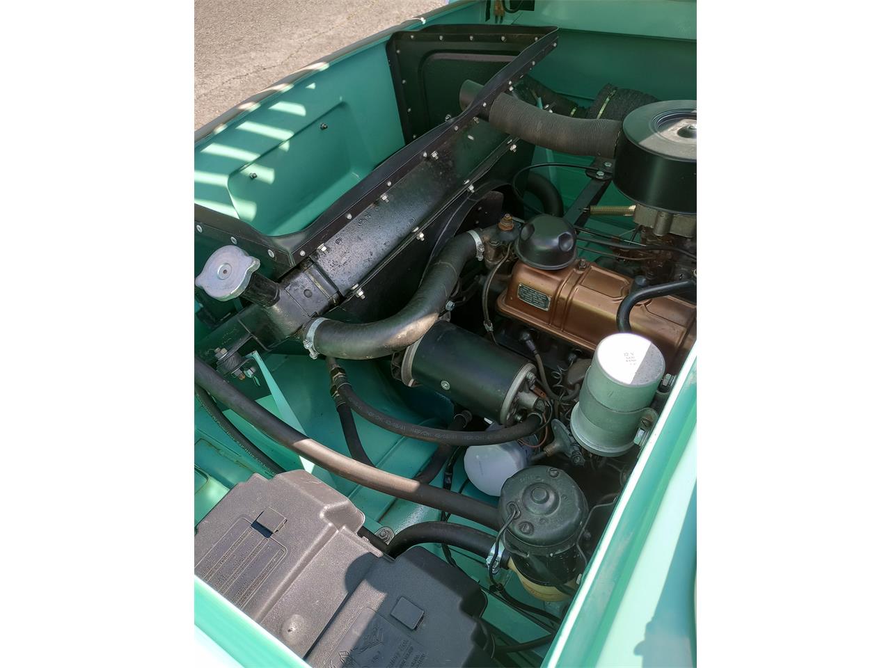 Amphicar-770-1964-Fjord-Green-White-and-Apricot-18