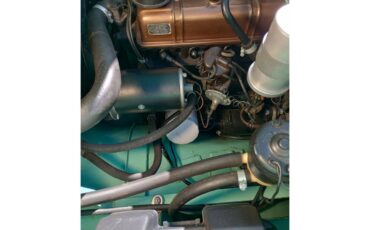 Amphicar-770-1964-Fjord-Green-White-and-Apricot-2