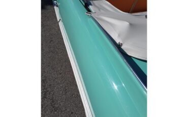 Amphicar-770-1964-Fjord-Green-White-and-Apricot-5