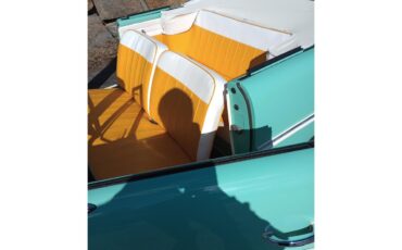 Amphicar-770-1964-Fjord-Green-White-and-Apricot-6