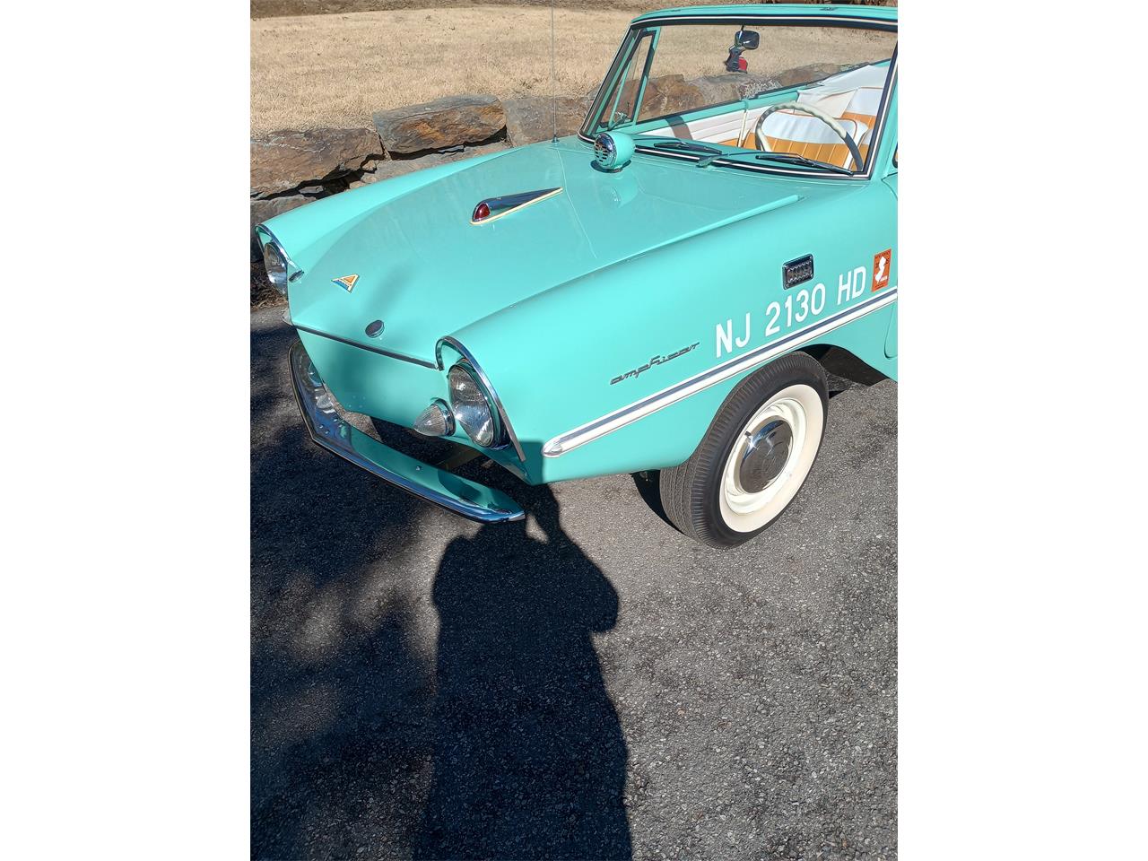 Amphicar-770-1964-Fjord-Green-White-and-Apricot-9