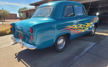 Anglia-english-ford-2-door-1957-blue-6