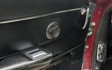 Aston-Martin-DB6-1967-17