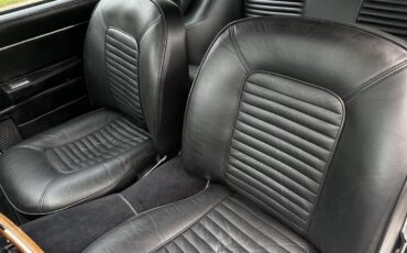 Aston-Martin-DB6-1967-32