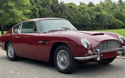 Aston Martin DB6 1967 --