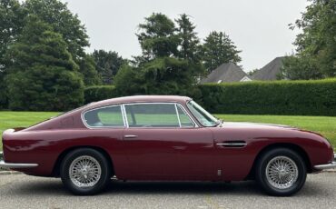Aston-Martin-DB6-1967-9