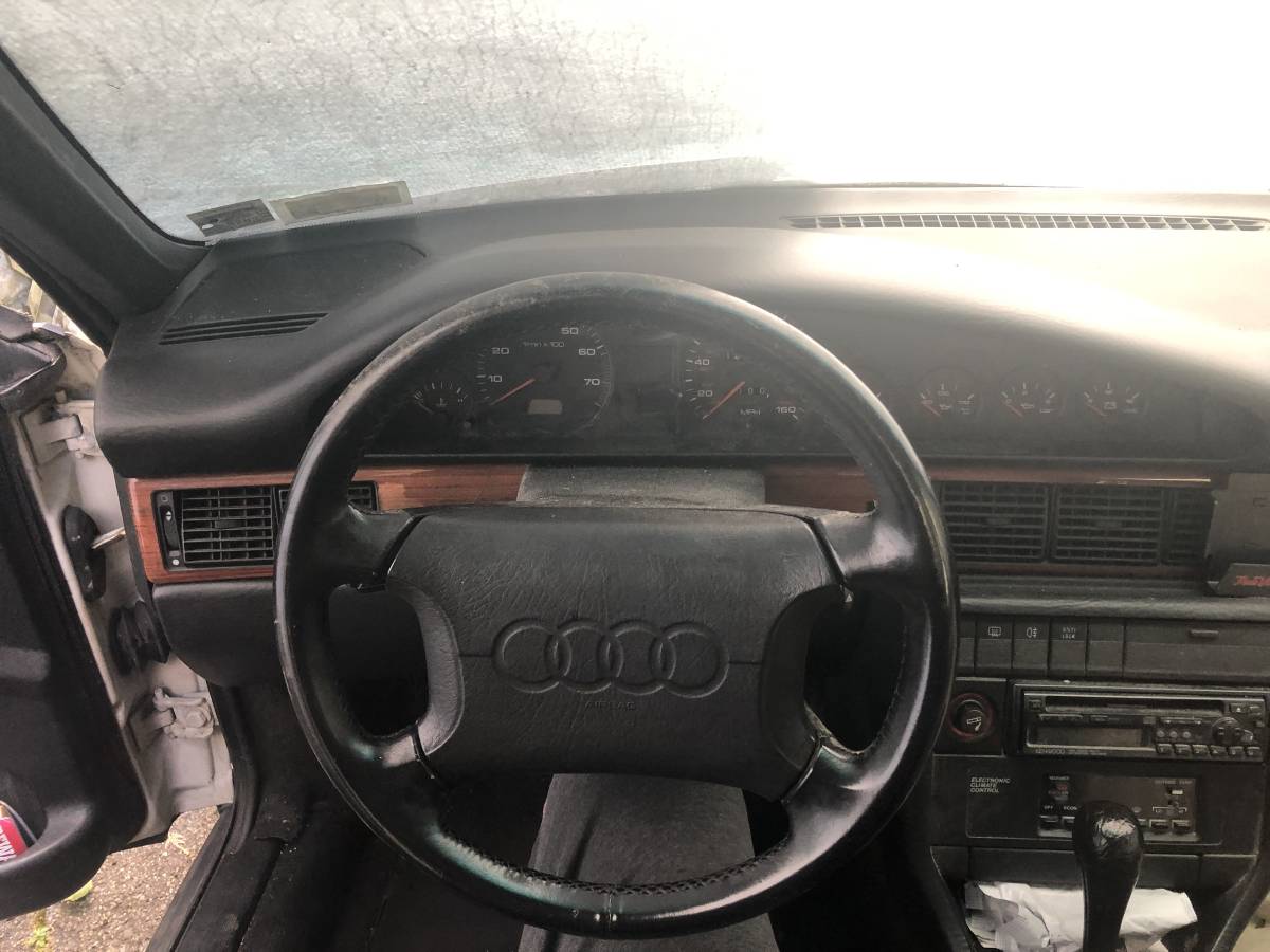 Audi-100-1991-white-11