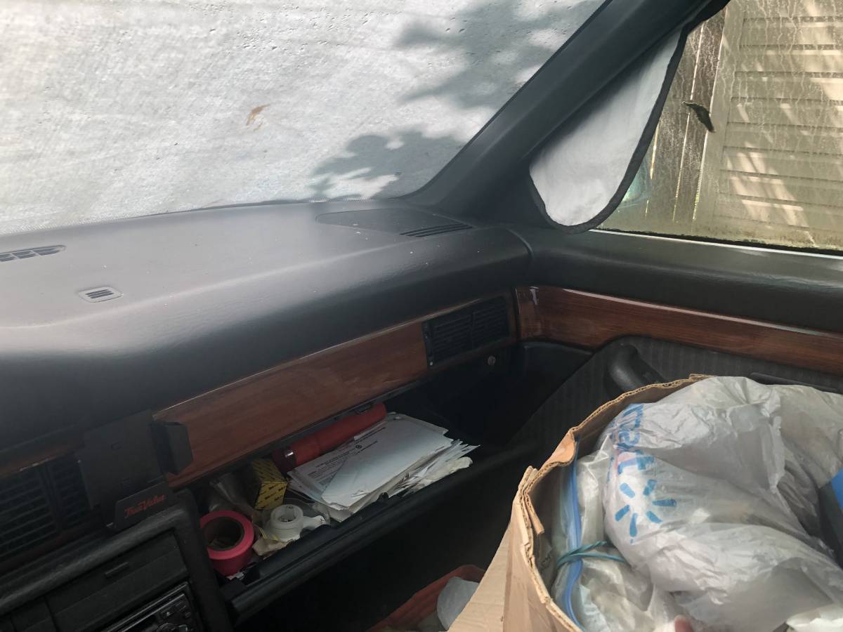 Audi-100-1991-white-14