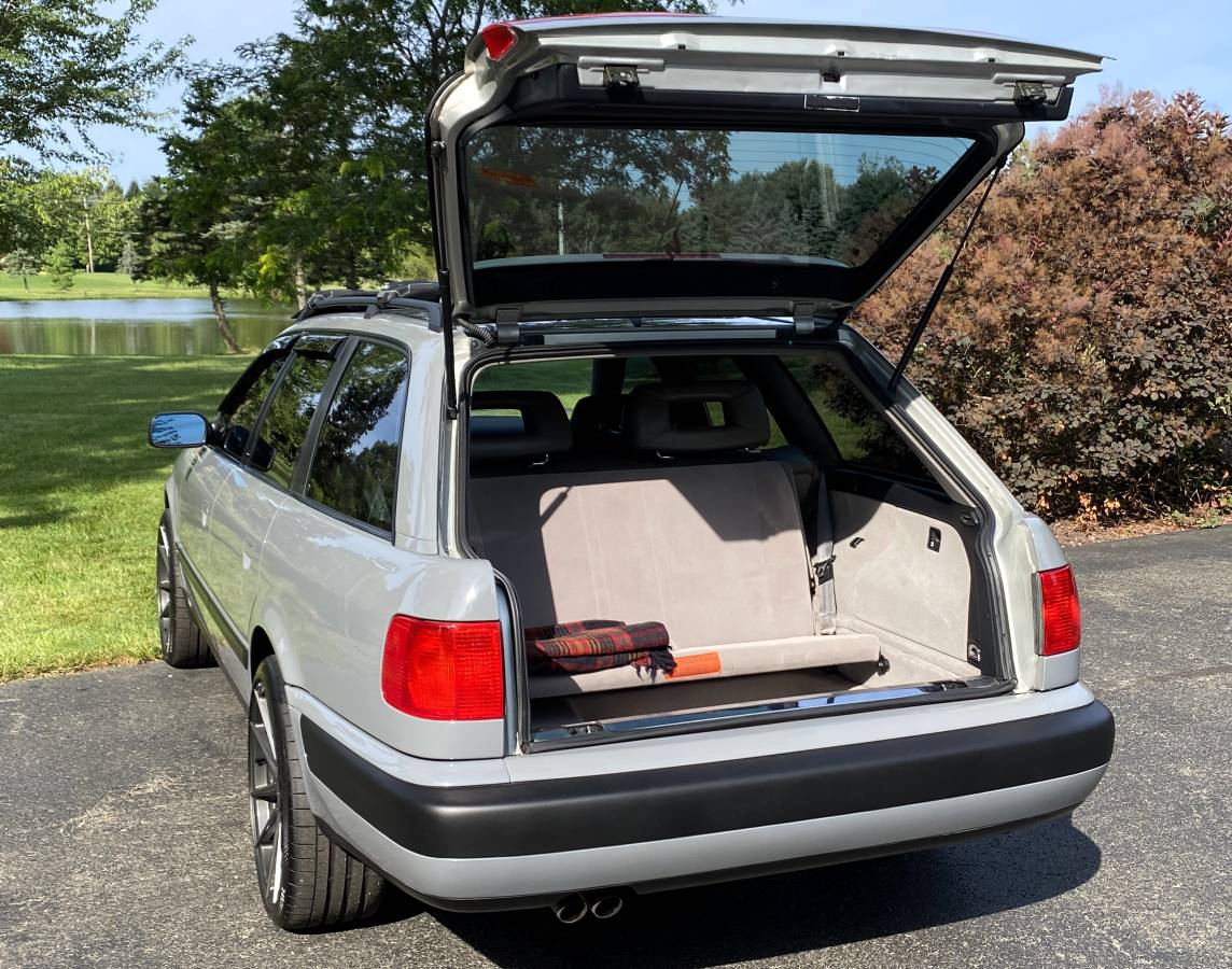 Audi-100cs-avant-1992-grey-18