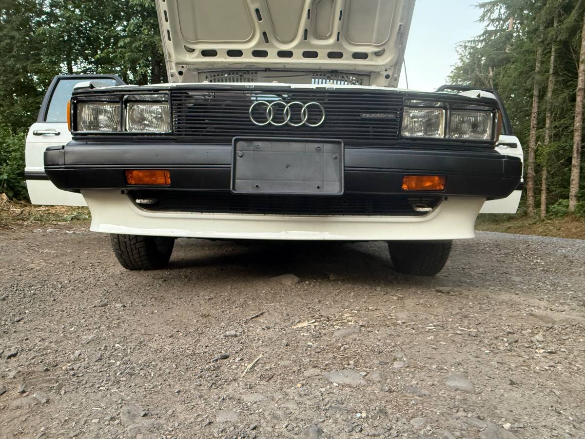Audi-4000s-quattro-1984-white-13