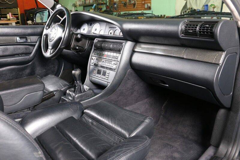 Audi-s6-1995-black-13