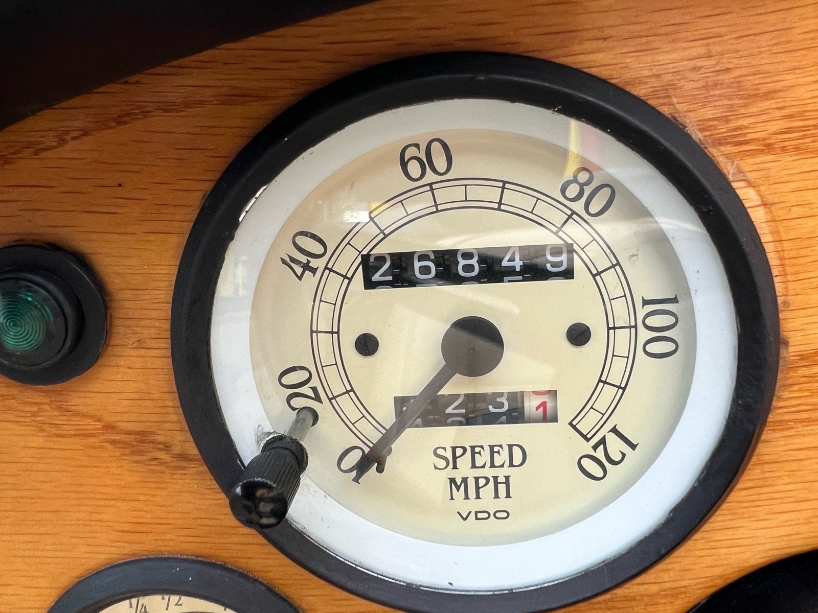 Austin-Healey-3000-1965-11