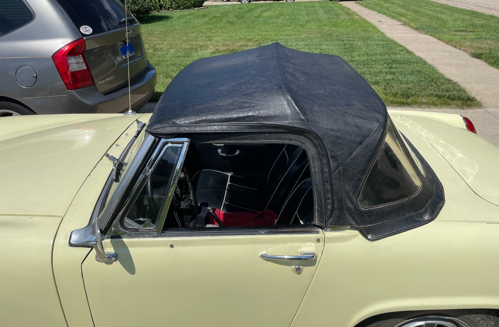 Austin-Healey-Sprite-1966-Convertible-13