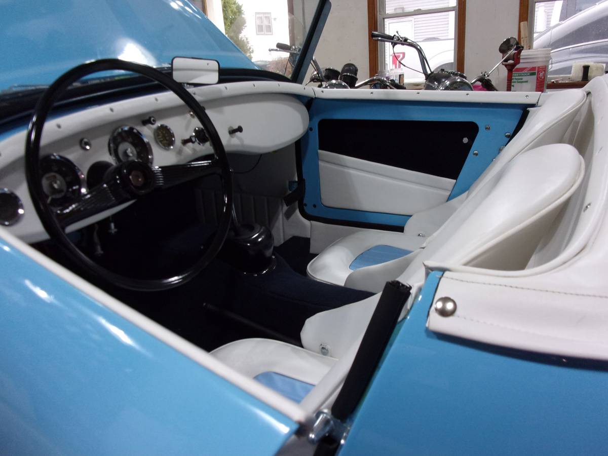 Austin-Healey-sprite-1960-blue-3