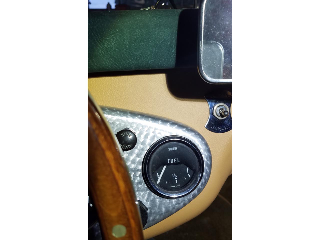 Austin-healey-100-4-1953-Green-Tan-44