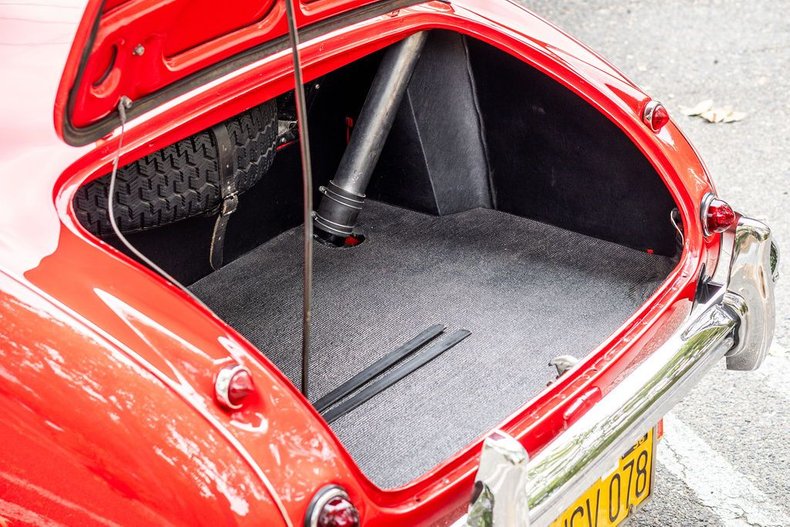 Austin-healey-100-6-1959-Red-Black-21