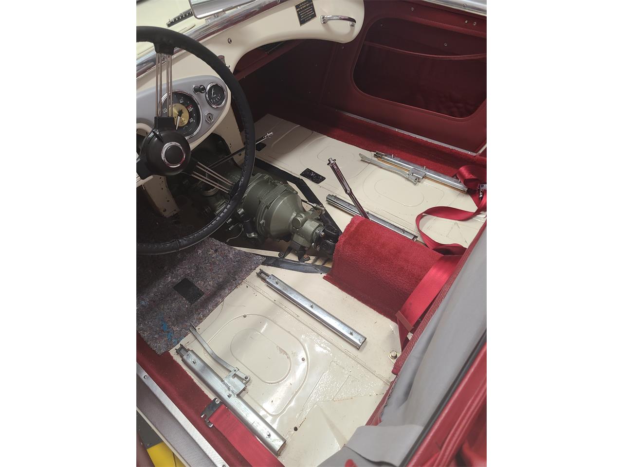 Austin-healey-100m-1954-Old-English-White-Red-6