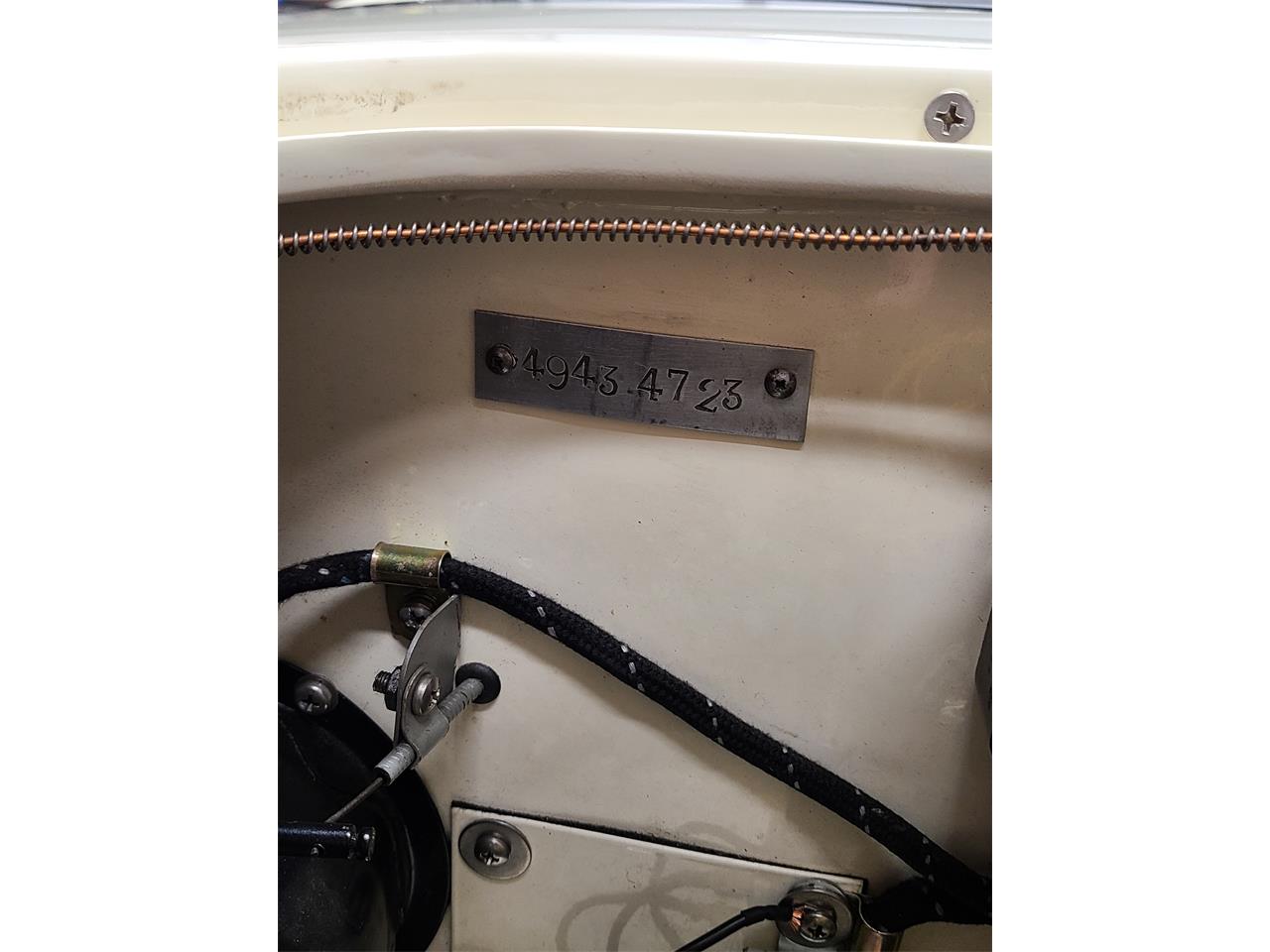 Austin-healey-100m-1954-Old-English-White-Red-7