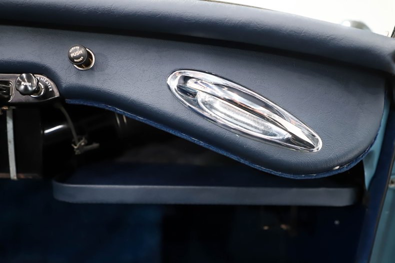 Austin-healey-3000-1959-Iris-Blue-Blue-37
