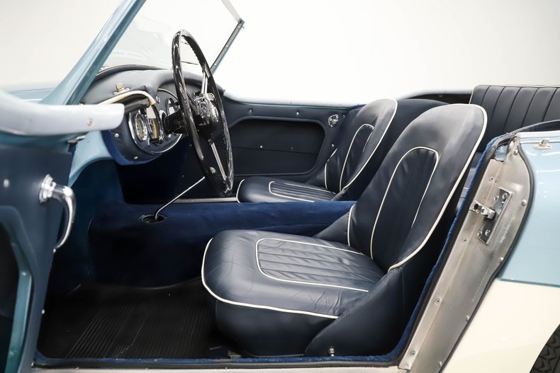 Austin-healey-3000-1959-Iris-Blue-Blue-46