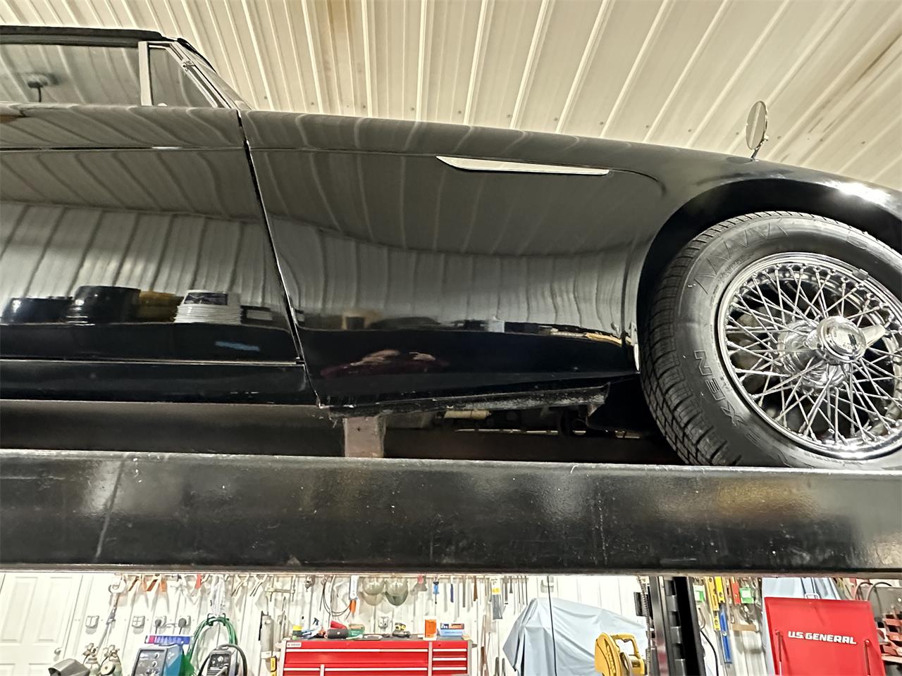 Austin-healey-3000-mark-iii-1964-Black-Red-34