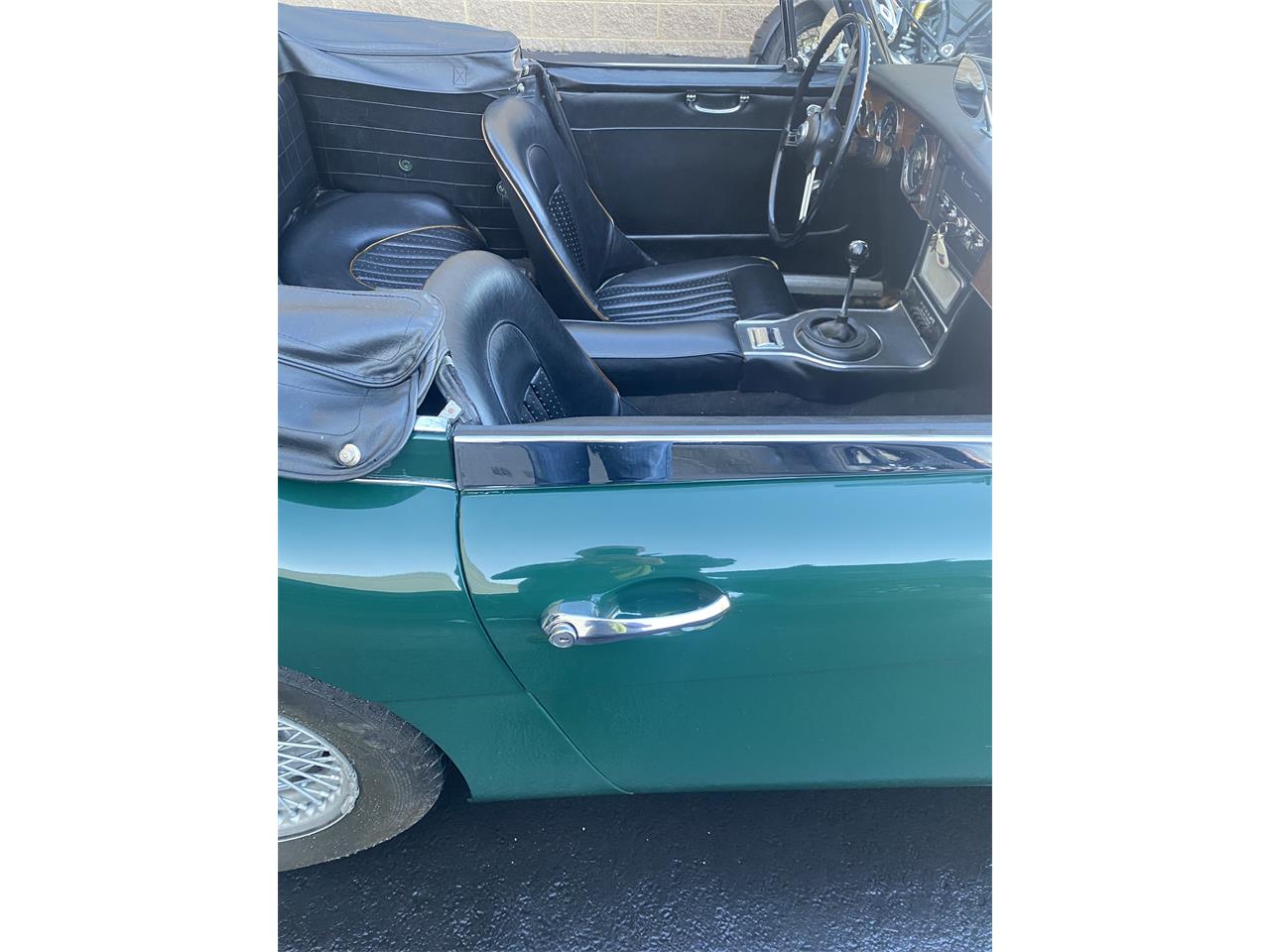 Austin-healey-3000-mark-iii-bj8-1967-British-Racing-Green-Black-11