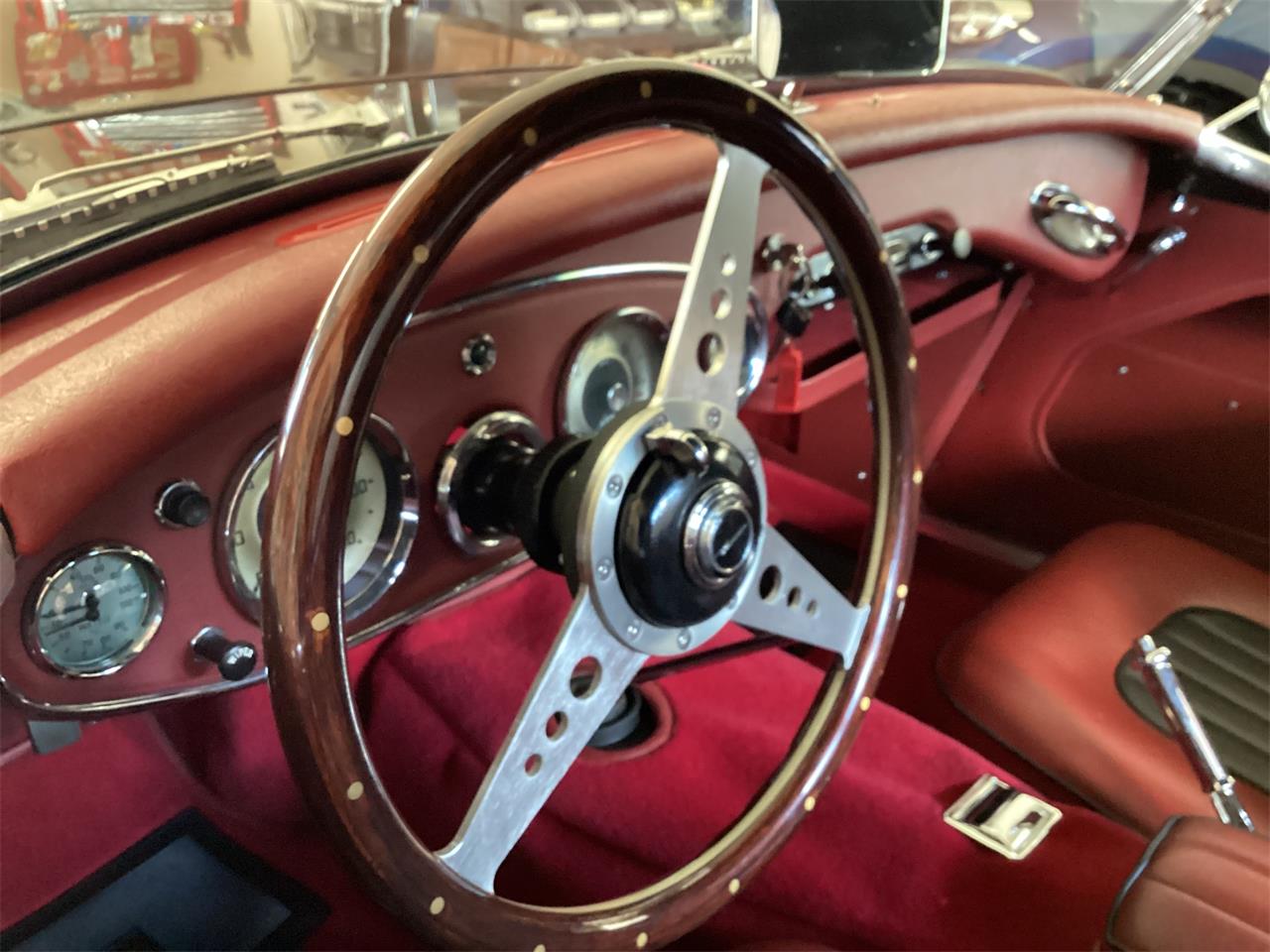 Austin-healey-3000-mk-i-bt7-1959-Black-with-red-coves-Red-black-12