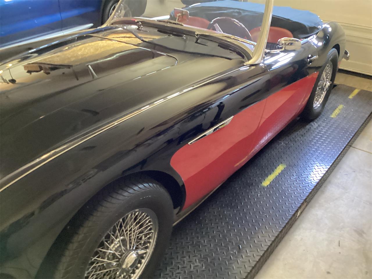 Austin-healey-3000-mk-i-bt7-1959-Black-with-red-coves-Red-black-3