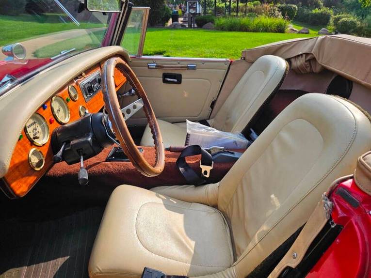 Austin-healey-3000-mk-ii-1962-red-Tan-11