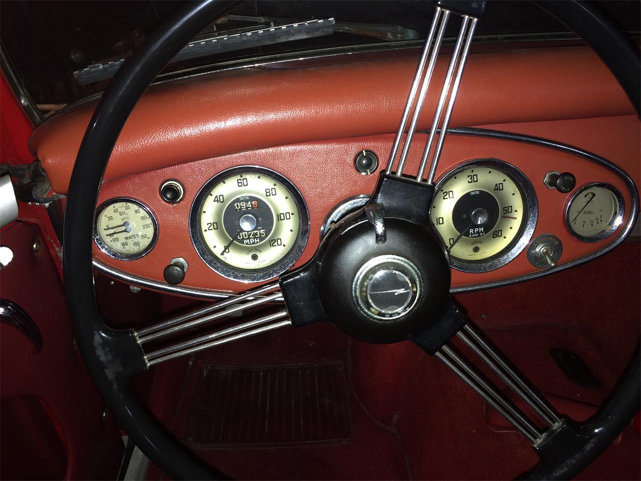 Austin-healey-Bt7-1961-RedBlack-Red-12