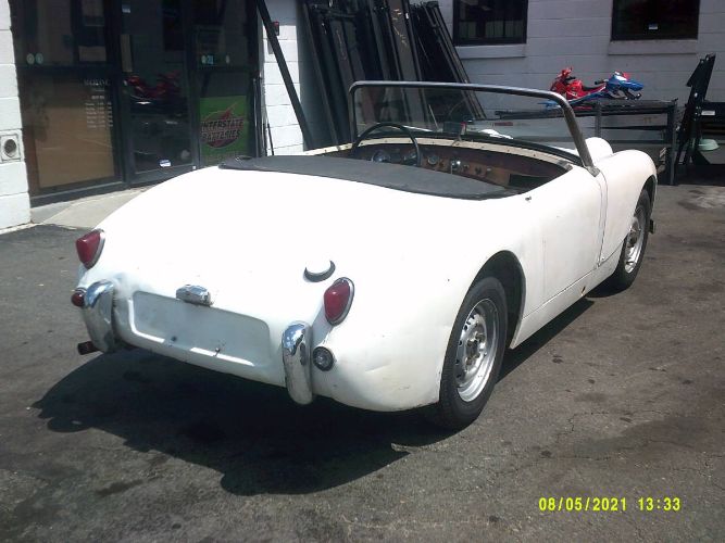 Austin-healey-Sprite-1959-White-Red-15