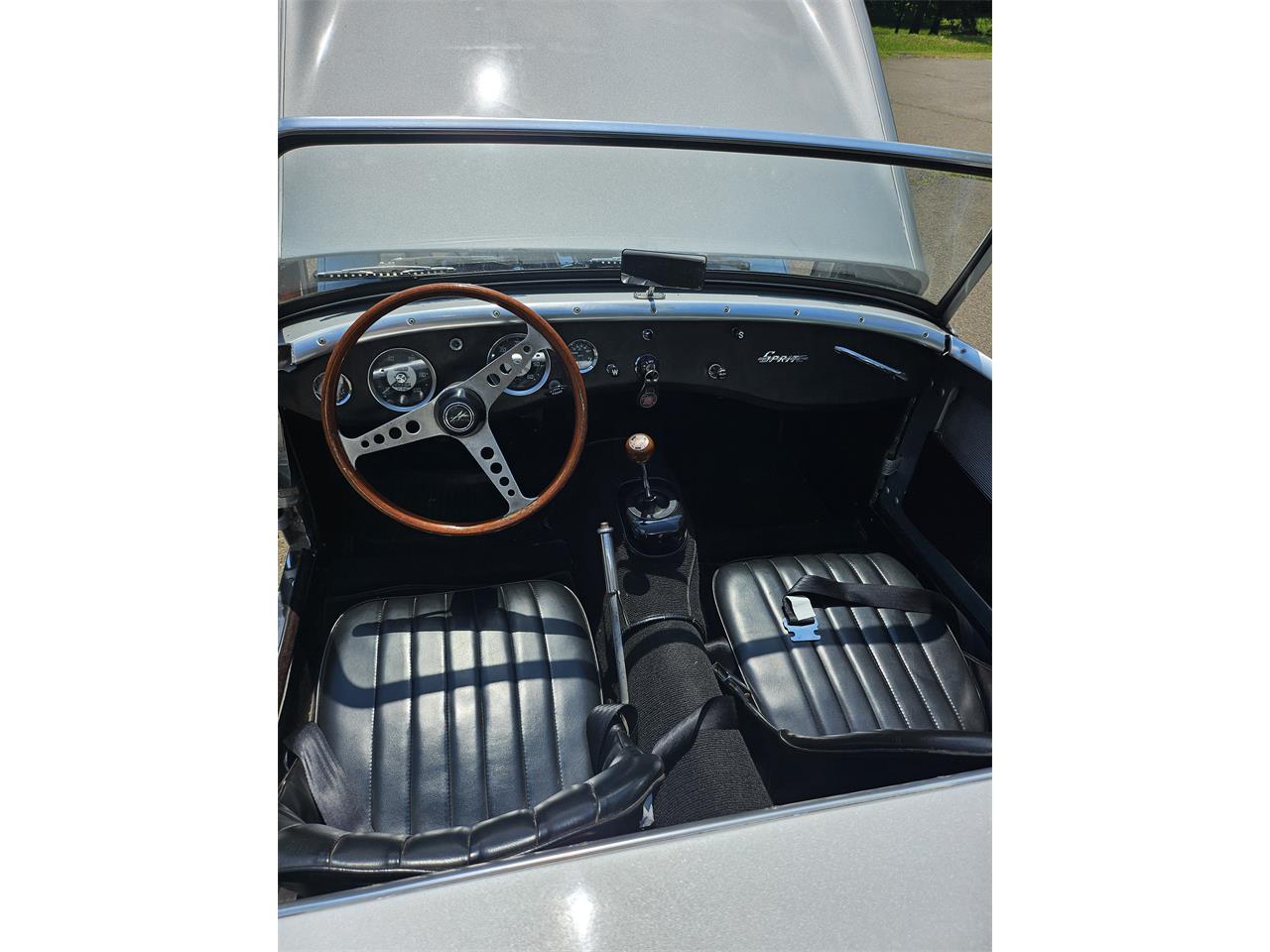 Austin-healey-Sprite-1960-Silver-Black-9
