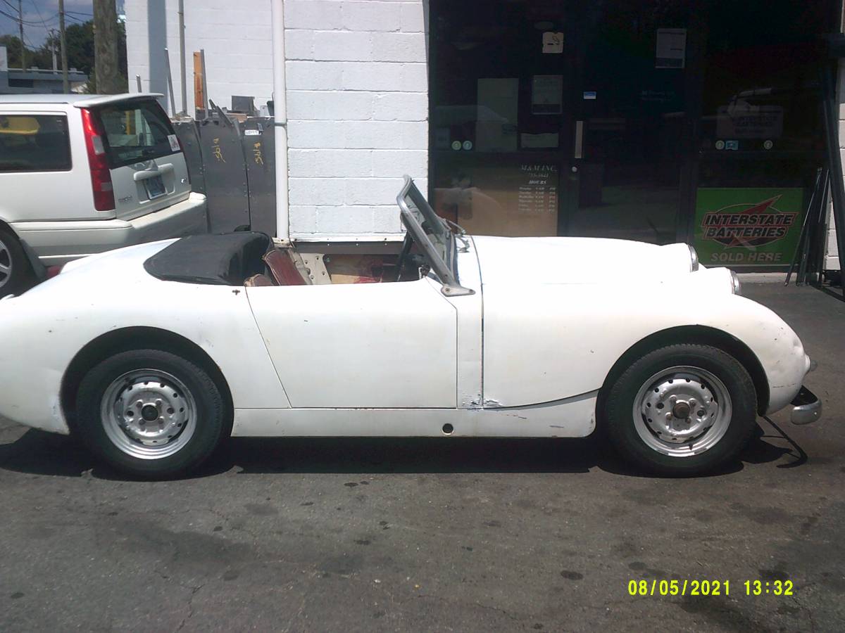 Austin-healey-sprite-1959-white-4